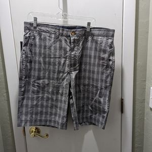 NWT Tommy Hilfiger Classic Fit Gray Shorts Size 36W
